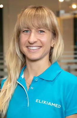 Physiotherapeutin für Behandlung nach Sportverletzungen